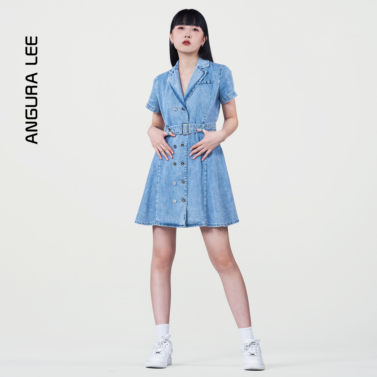 春夏新款經(jīng)典水洗淺藍色女裝牛仔連衣裙